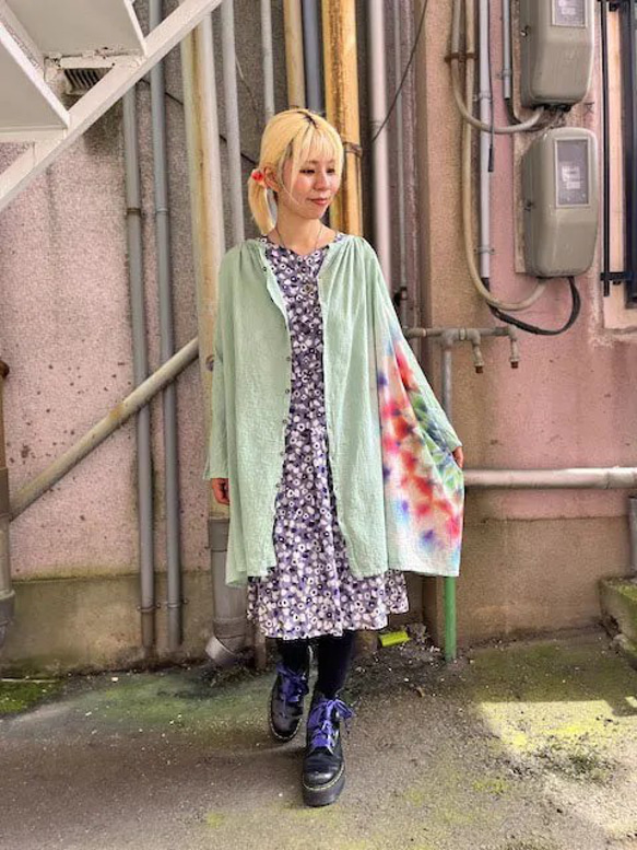 紮染開襟連身裙，帶有夢幻般華麗的曼陀羅，淡日本薄荷綠 HD21-41 第6張的照片