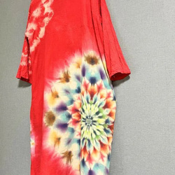 流行溫柔紅色紮染長袖連身裙，帶有夢幻般的曼陀羅圖案 HD21-43 第9張的照片