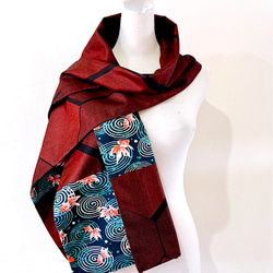 スカーフNo.302※魚がいます。デザイナー Yuyu* 手作り日本のアンティーク布 赤と黒のコントラスト赤金魚水草リップル ス 2枚目の画像