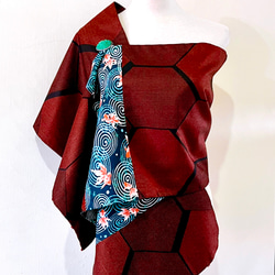 スカーフNo.302※魚がいます。デザイナー Yuyu* 手作り日本のアンティーク布 赤と黒のコントラスト赤金魚水草リップル ス 4枚目の画像
