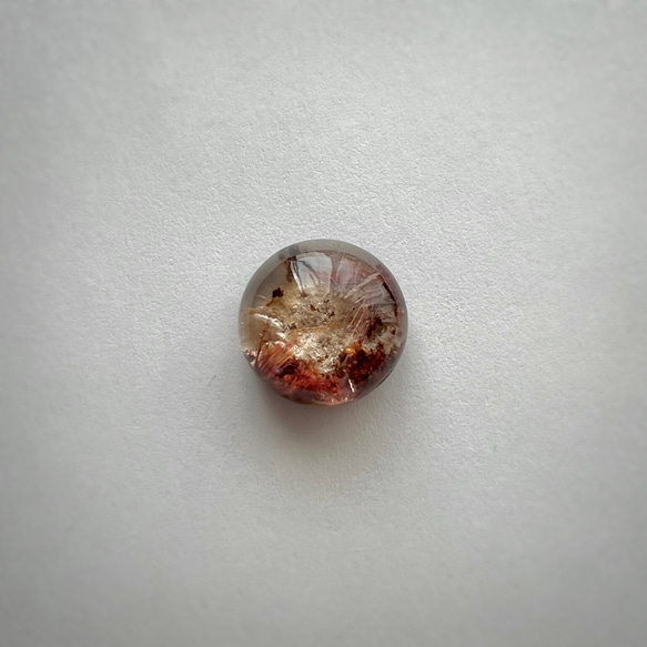 小さな一粒天然石のマクラメネックレス(ガーデンルチルクォーツ) 15枚目の画像