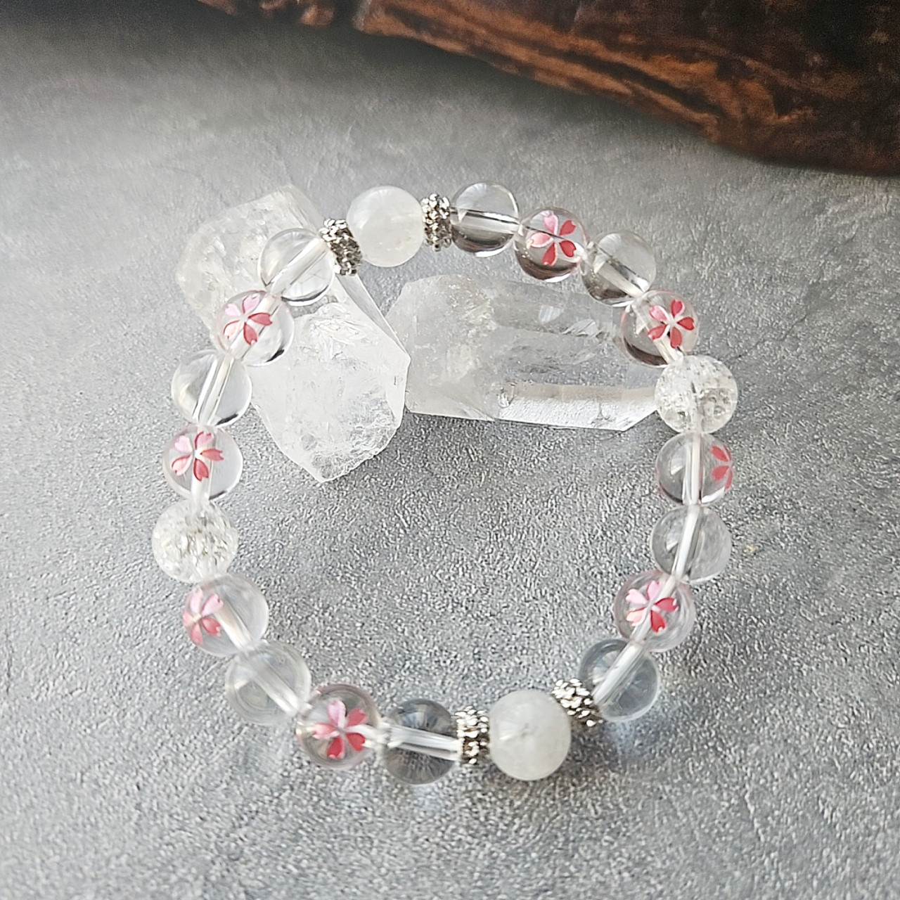 桜《彫刻入り》クリスタル ムーンストーン bracelet