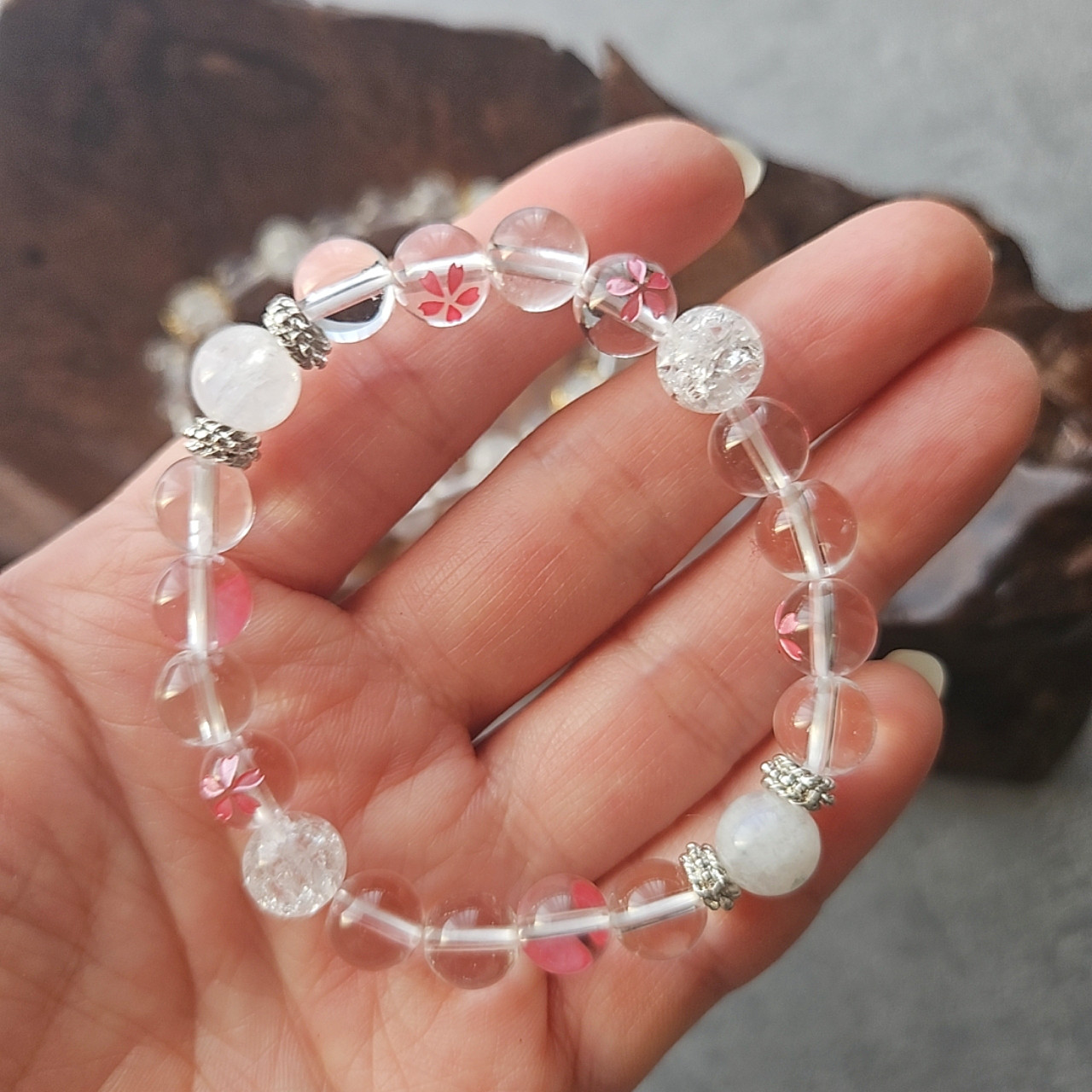 桜《彫刻入り》クリスタル ムーンストーン bracelet