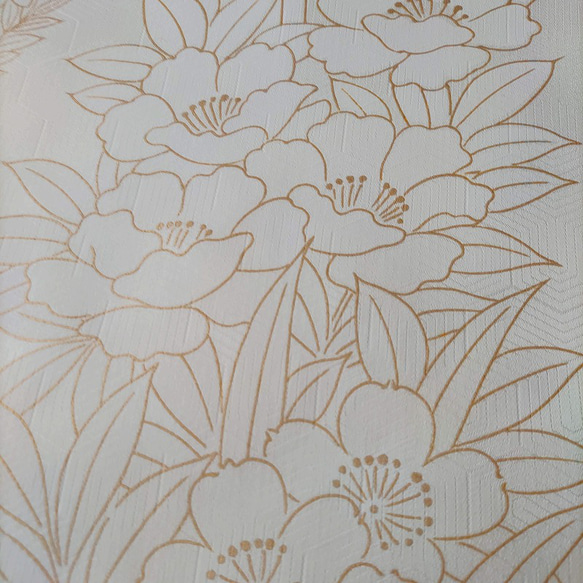 【正絹　洗い済】白地に華麗な洋花を描いた振袖はぎれE　約36×53ｃｍ　古布　和布 1枚目の画像