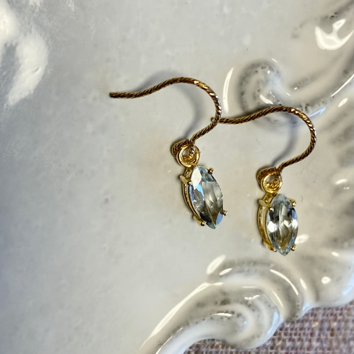 送料無料】14kgf 天然石 アクアマリン AAA マーキスファセット ピアス