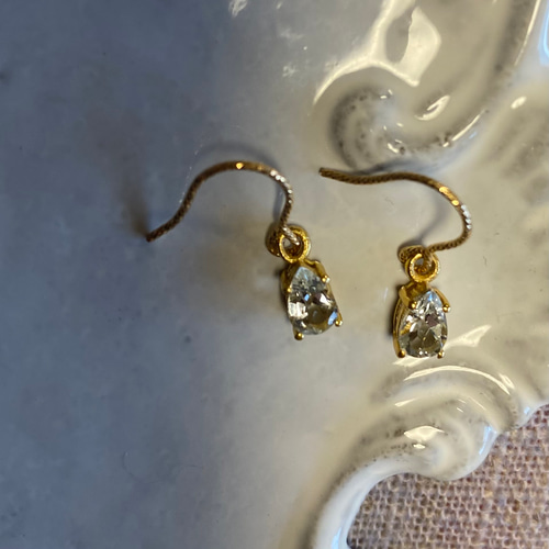 送料無料】14kgf 天然石 アクアマリン AAA ペアシェイプファセット