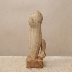 木彫り 招き猫（左手）ネコの置物（木材：栗/水楢）（No.N0009） 4枚目の画像