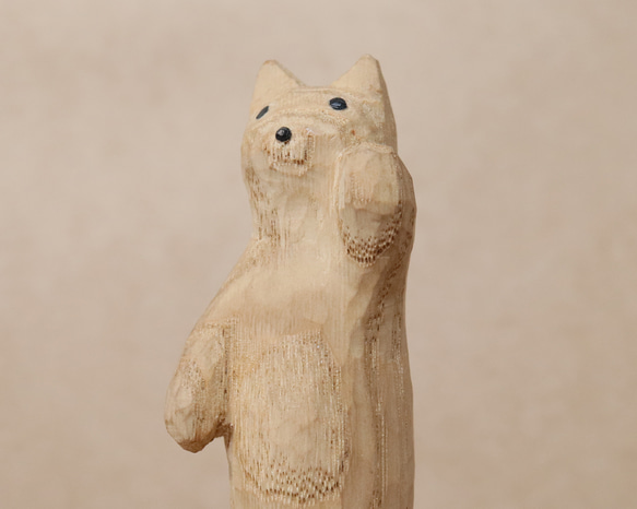 木彫り 招き猫（左手）ネコの置物（木材：栗/水楢）（No.N0009） 10枚目の画像
