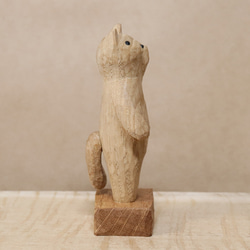 木彫り 招き猫（左手）ネコの置物（木材：栗/水楢）（No.N0009） 8枚目の画像