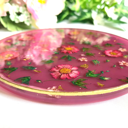ストロベリーレジンコースターアクセサリープレート皿4枚セット 花のレジンプレート アクセサリートレイ 押し花 ディスプレイ トレー