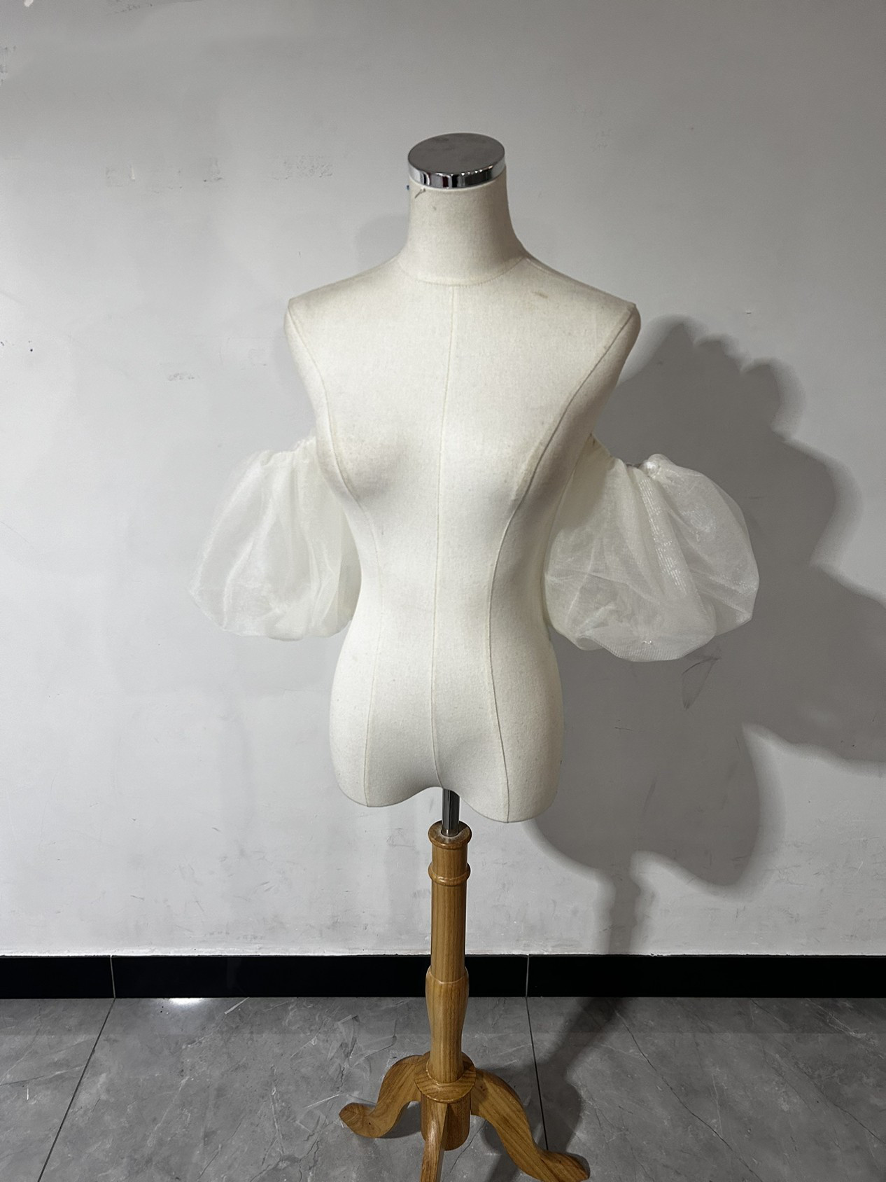 取り外し袖 アイボリー ショルダーの付け袖 パフスリーブ オーダー可能 二の腕を隠せるお袖