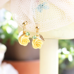 Mokko 玫瑰耳環/耳環 [日本製造] 玫瑰/花/黃色 第2張的照片