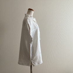 かすみ草刺繍　リネンブラウス　ドロストフリルカラー　オフホワイト（送料無料） 3枚目の画像