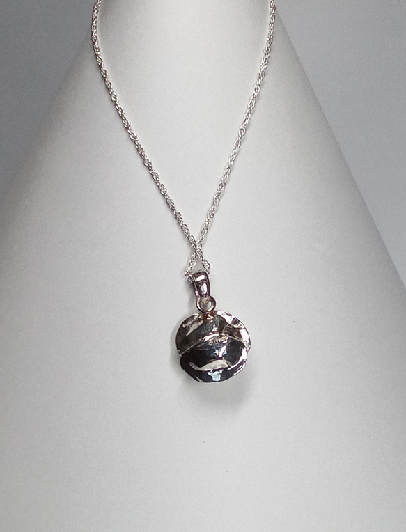 バラ　薔薇　モチーフ　ネックレス　silver925　ロープチェーン　シルバー　上品　プレゼント　かわいい 9枚目の画像