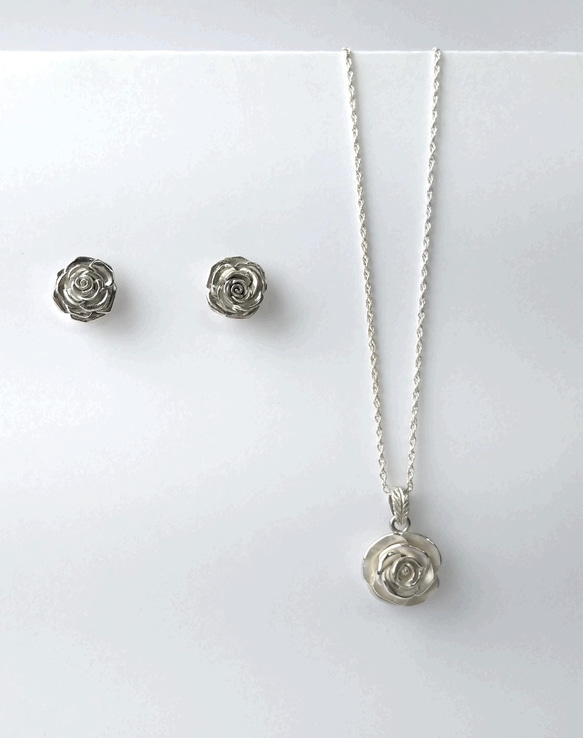 バラ　薔薇　モチーフ　ネックレス　silver925　ロープチェーン　シルバー　上品　プレゼント　かわいい 10枚目の画像