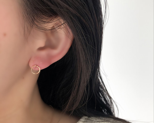 14kgf 】W rings -dot hoop+normal hoop- 2連ピアス - Suco