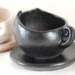黒猫ちゃん陶製植木鉢(猫皿付き) 9枚目の画像