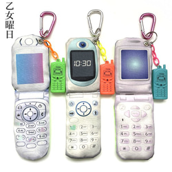 レトロPOP♪携帯電話きーほるだー・折りたたみ キーリング 乙女曜日