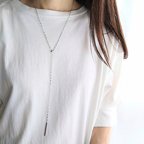 TEVERE ペンダント付き ロングネックレス ロングネックレス/Y字ネックレス/スライド式ネックレス