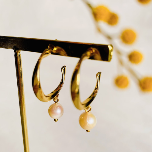 CELINE ゴールド フープピアス 専用ケース付き ゴールドフープピアス