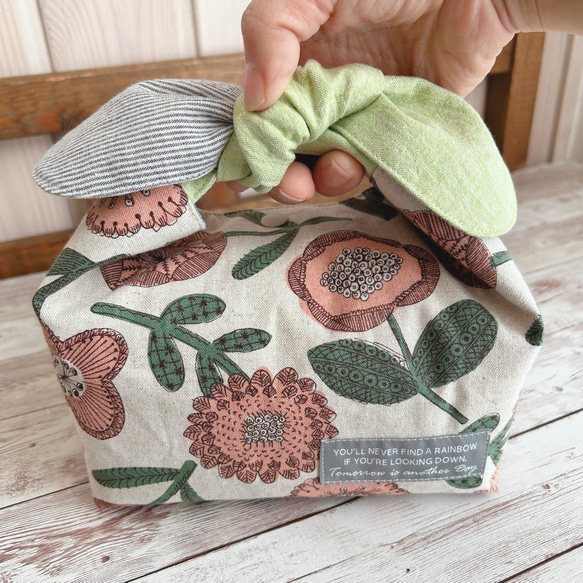 リボン結びのお弁当袋 ランチバッグ ＊ 北欧風フラワー ピンク 人気・おすすめ｜売れ筋商品・話題商品におすすめ 品質チェック済み 安心配送 本日出荷・最短翌日到着