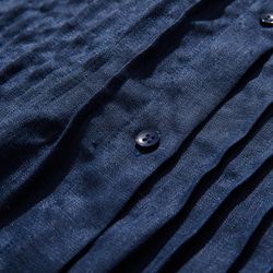 100% 亞麻襯衫裙，四季皆宜，帶針褶，海軍藍 240318-2 第4張的照片