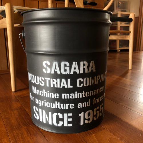 文字入れします！フタ付きペール缶！ 椅子（チェアー