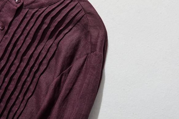 適合所有季節的 100% 亞麻襯衫連身裙，帶針褶，深紅色略帶紫色調 240318-3 第3張的照片