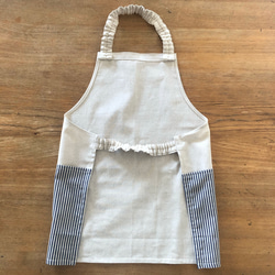 1人で着れる キッズエプロン120  男の子エプロン 女の子 子供エプロン 三角巾　着脱簡単なビックポケット 4枚目の画像