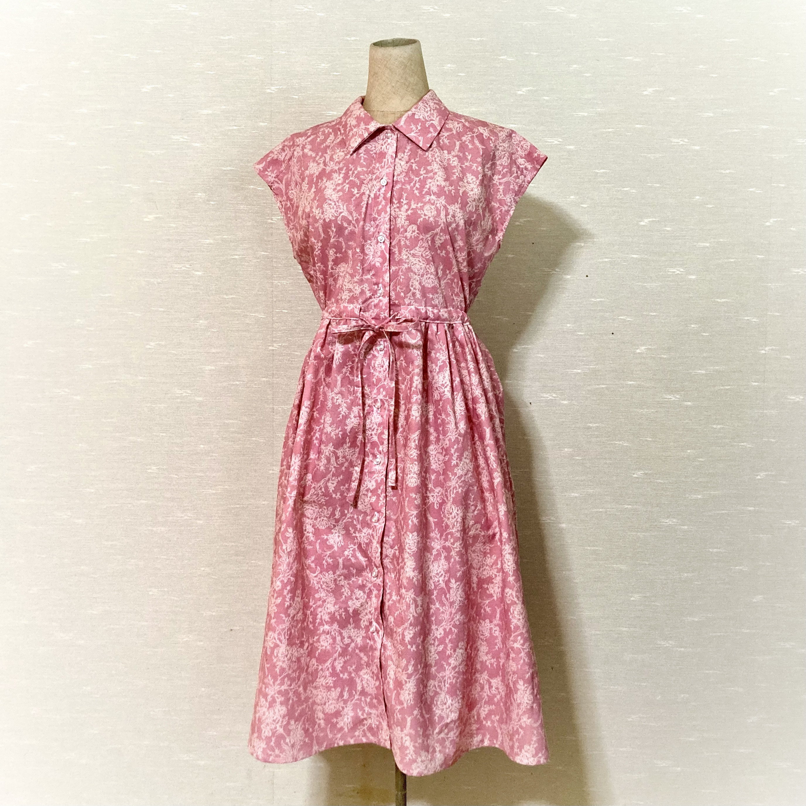 Playful Chic ｜花柄ミモレ丈シャツワンピース｜フレンチスリーブ｜大人可愛い｜ハンドメイド｜一点もの