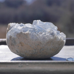 天然石 約154g約56mmセレスタイト(マダガスカル産)半球原石結晶ぎっしり天青石[ce-240318-01] 7枚目の画像