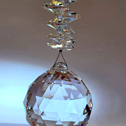 サンキャッチャー スワロフスキー ボール50mm 楽天市場】幸運 サンキャッチャー スワロフスキー アスフォー 風水