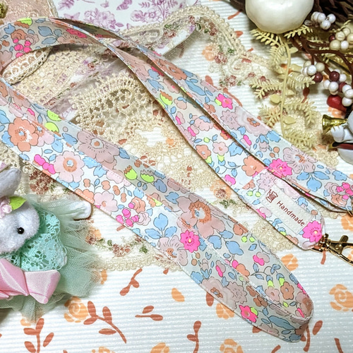 ショルダー紐輸入「リバティプリント」ビンバンブーンハンドメイド 