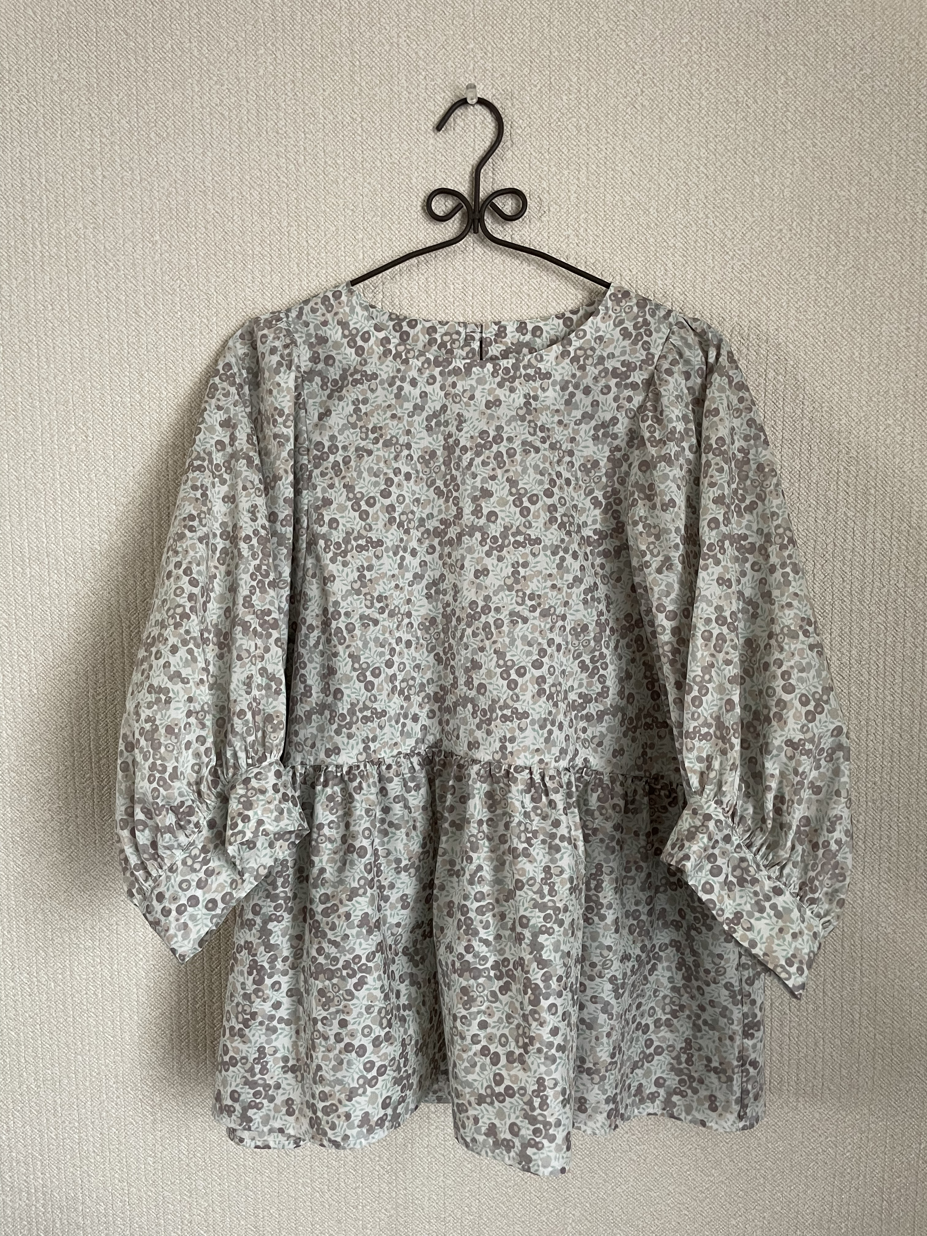 リバティWiltshire ※ビッグスリーブギャザーブラウス