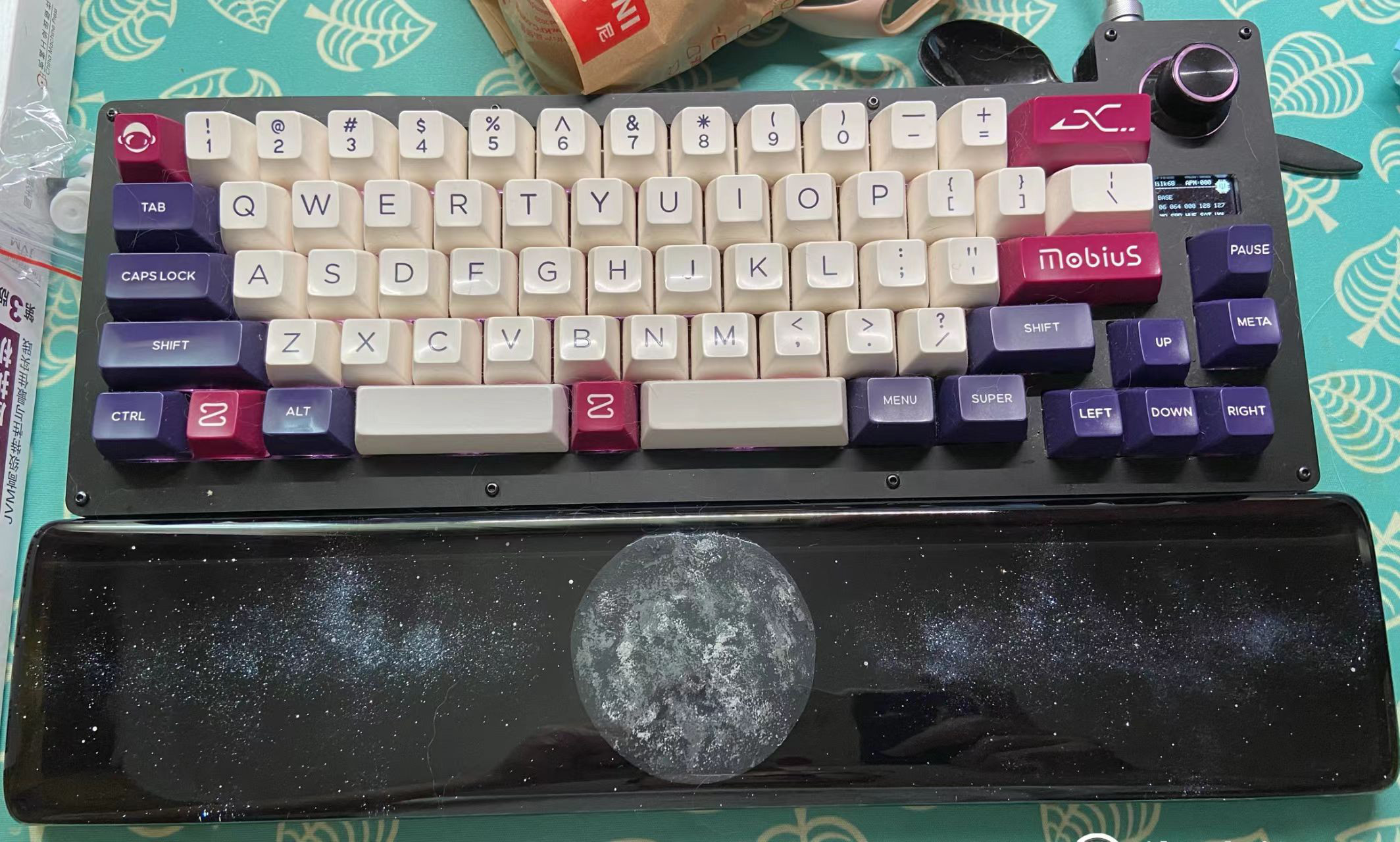 ハンドメイド 銀河 パームレスト 手作り リストレスト 宇宙 アームレスト レジンアート キーボード PC アクセサリー