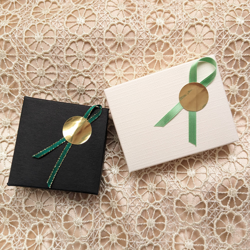 すずらん ビーズ刺繍ブローチ ホワイト ブローチ Amapolla 通販