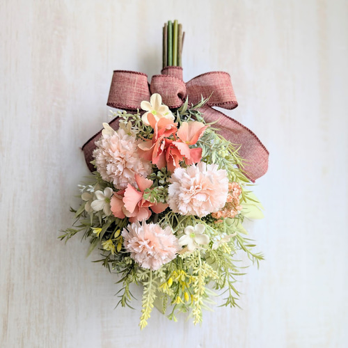 ロココ調の優雅なフラワーボックス｜アンティークローズのエレガント