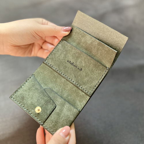 小さくてシンプルな三つ折り財布 【グリーン】 ミニ財布 小さくてシンプルな三つ折り財布 【グリーン】 ミニ財布