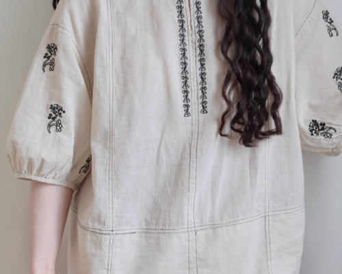 初春.リネン綿シャツ 刺繍シャツ.ブラウス シャツ Aure.洋服作家