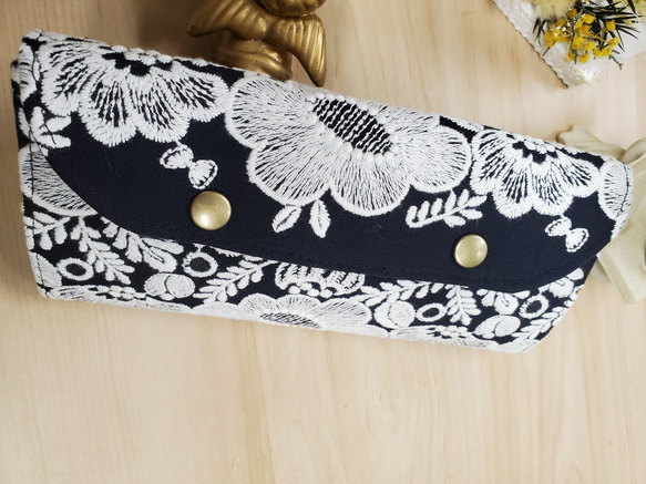 ハンドメイドミナペルホネン長財布