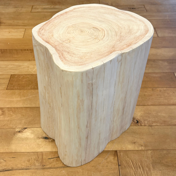 Hinoki  Wood  Stool  No.622 1枚目の画像