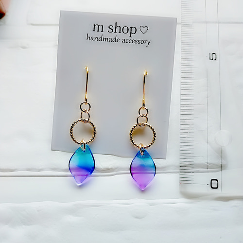 専用ガラスビーズピアスハンドメイド ガラスビーズ ハンドメイドピアス ピアス（フック・チェーン） m shop