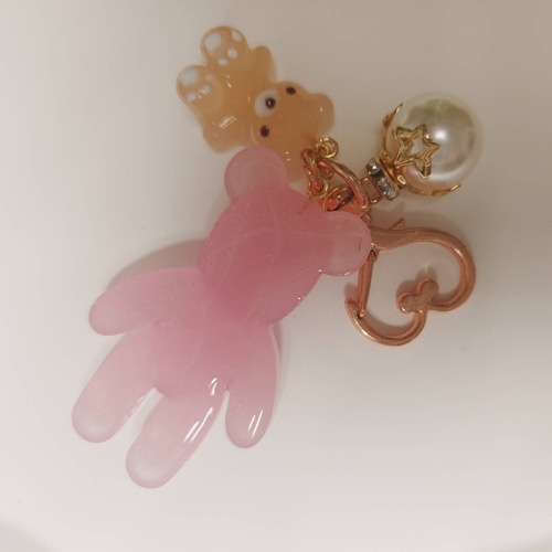 ピンクのくまさんチャーム キーホルダー koneko-no-otete。 通販