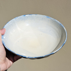 【Creema陶器市2024】玉サボテン様12足なまこ白萩中皿、直径22cm 1枚目の画像