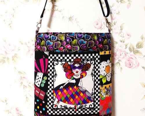 リクエスト＊ロラライハリス♡一面シルバーライン刺繍サコッシュ♡スマホポーチ♡ サコッシュ ロラライハリス マスカレード 仮面舞踏会 パッチ