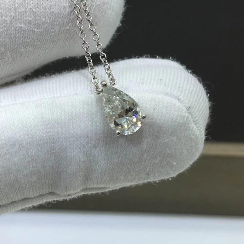 newデザイン】ペアシェイプ モアサナイト ダイヤ ネックレス k18WG  