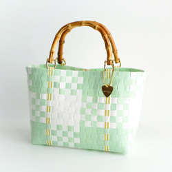 ほんのりミントグリーンのチェック×バンブーハンドル  M　2WAYプラカゴバッグ　母の日 7枚目の画像