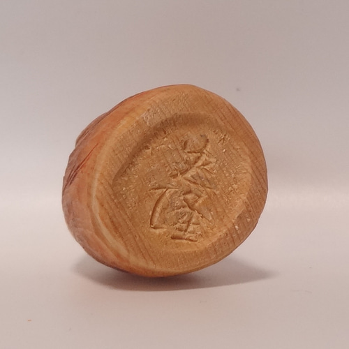 木彫刻 アート 『 筍 』たけのこ 一刀彫 桐 モモ ハンドメイド 彫刻