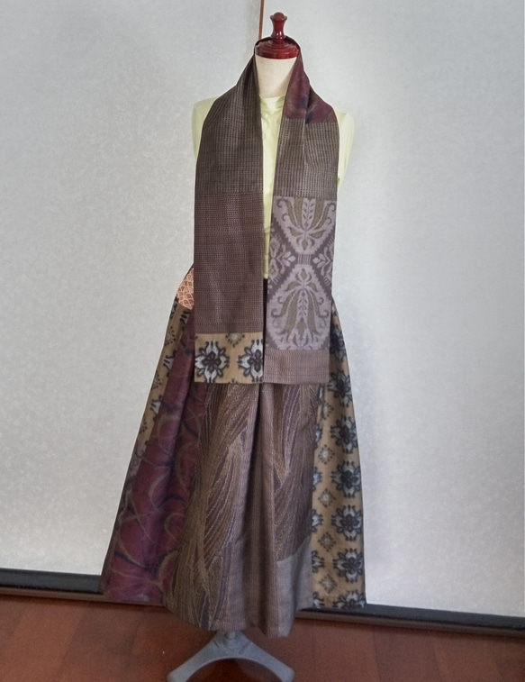 着物リメイク♪ストール付：丈８０ｃｍ茶系の大島紬をパッチワークして作って6枚ハギスカート （裏地付き） 5枚目の画像