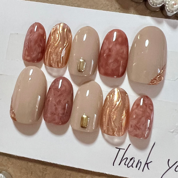 うねうねブラウン ネイルチップ うねうねブラウン ♡ ネイルチップ ネイルチップ（つけ爪